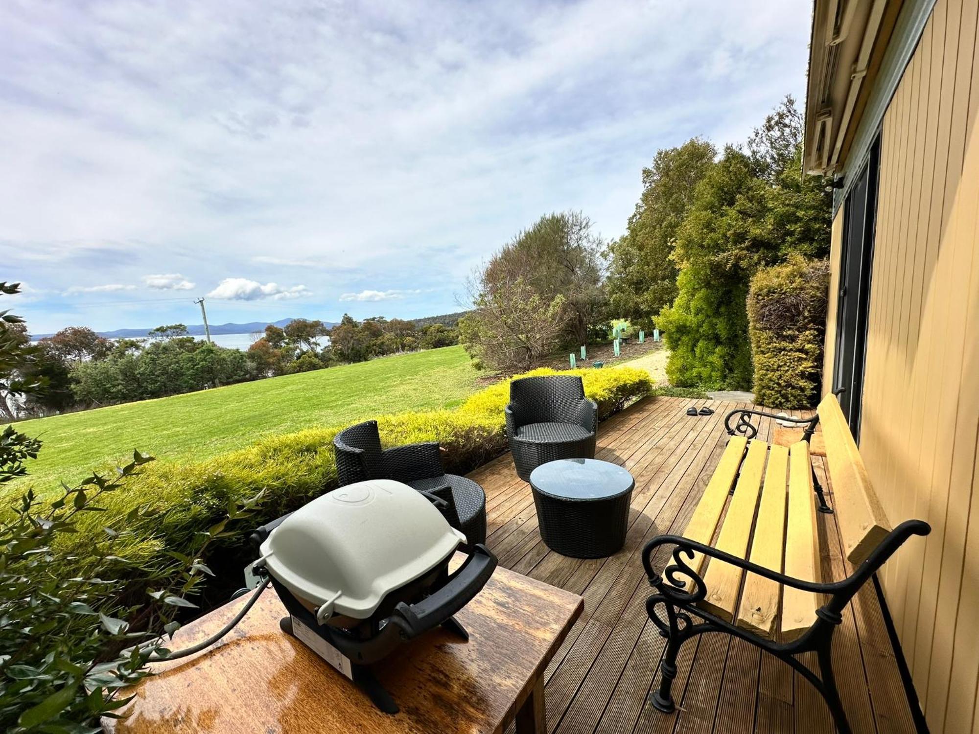Convict Beach House Saltwater River Room photo